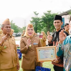 57 ASN Purna Tugas Dilepas Bupati Musi Rawas dan Diganjar Penghargaan atas Pengabdiannya